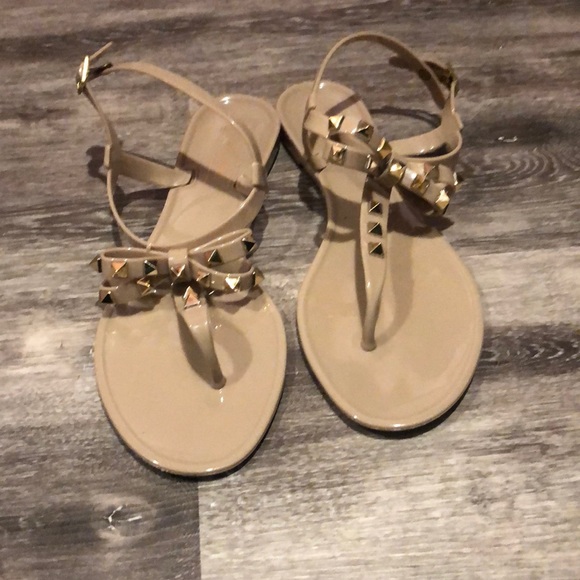 Nude Sandals - Picture 1 of 2